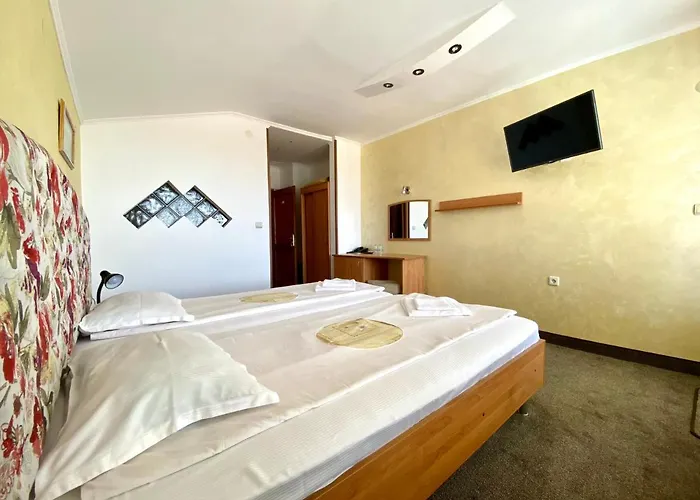 Family The Golden Fish 3* סוזופול