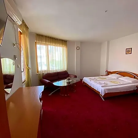 Family The Golden Fish Otel 3*