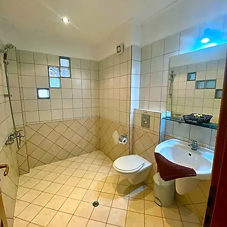 Family The Golden Fish Otel 3*