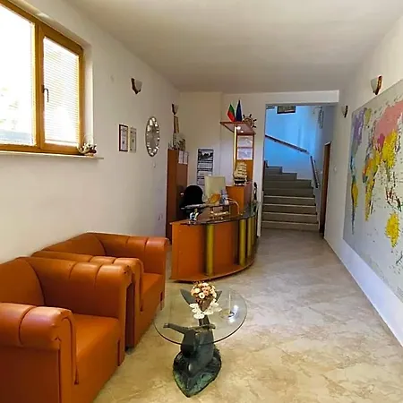 Ξενοδοχείο Family The Golden Fish 3*
